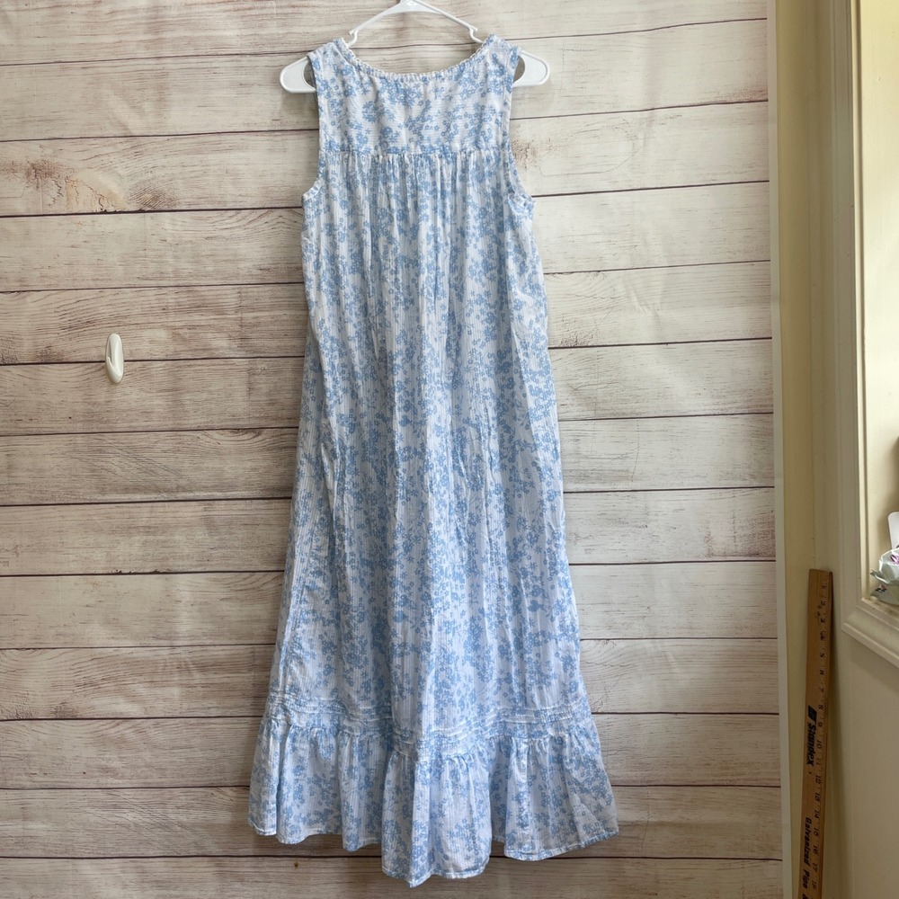 VINTAGE SHABBY CHIC MAXI GOWN IN BLUE FLORAL PRINT - Picture 7 of 8